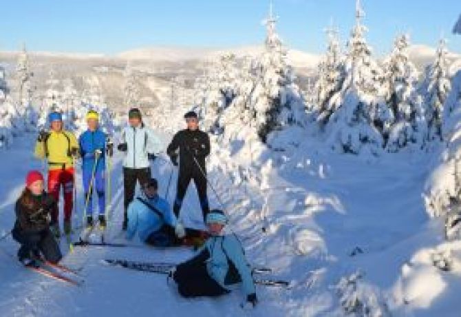 Kvalitní trénink, pohodová nálada a atleticko-lyžařská spolupráce pod vysílačem